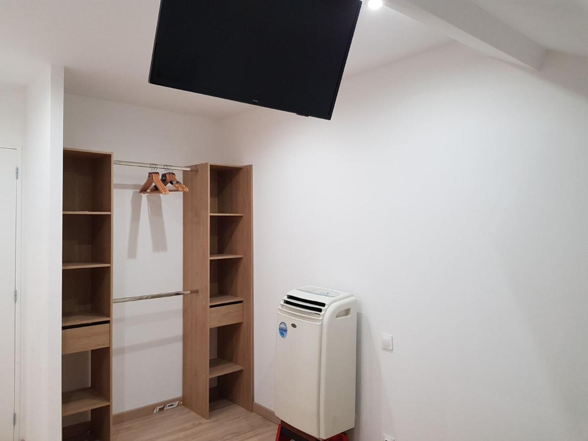 11 - Tres Joli 2 Pieces Tout Equipe Pour 1 A 5 Personnes, Vue Sur Parc Arbore, Parking Privatif Gratuit, Grand Fourgon Possible, Tout Le Linge De Maison Est Fourni Razac-sur-lʼIsle Exterior foto